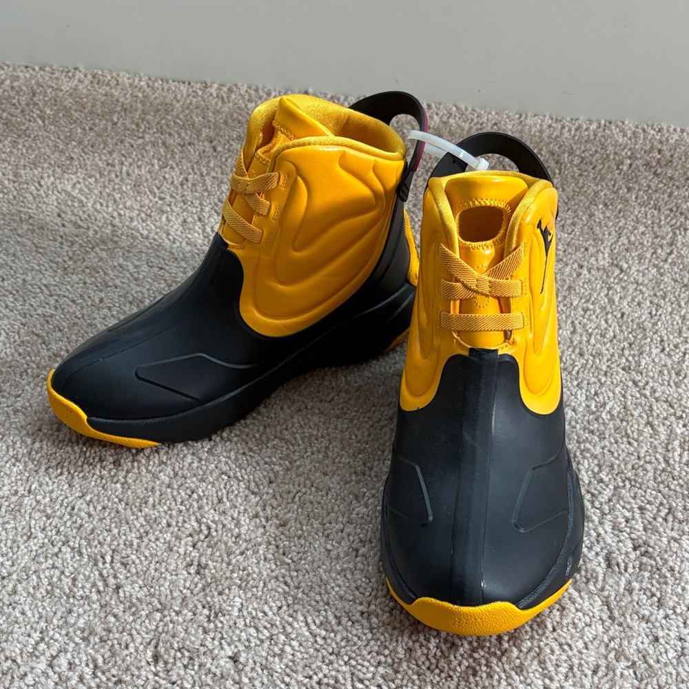Jordan Yellow and Black High-Top Water Boots